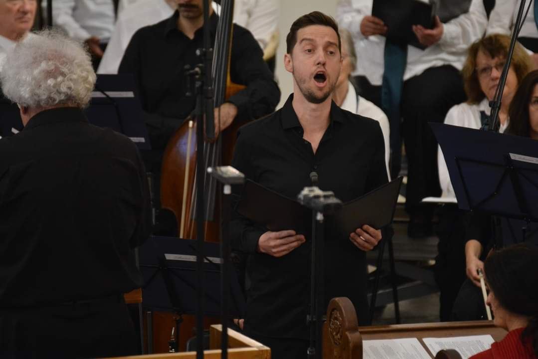 Lóránt Najbauer — performance